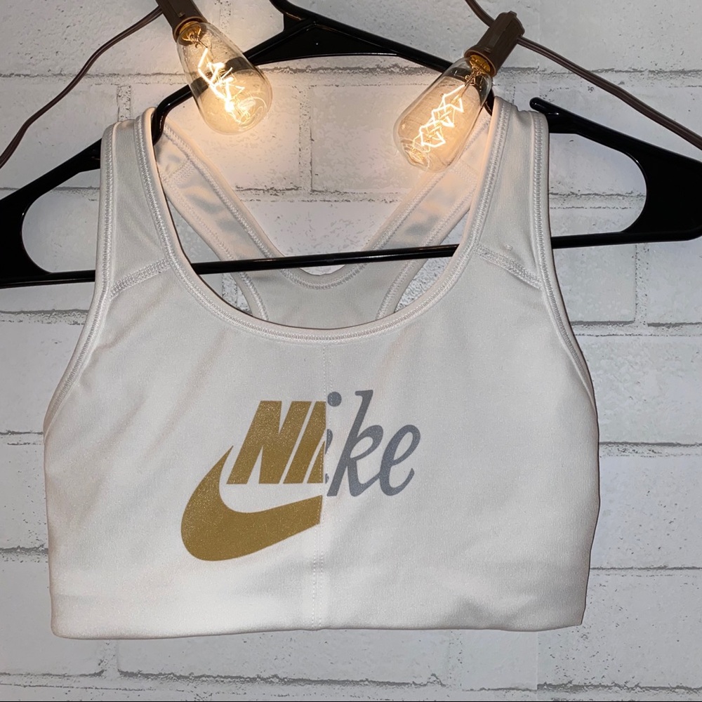 nike sports bra